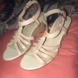 Light pink leather wedge BCBG strap sandals sz 7.5